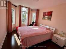 102 FARMSTEAD ROAD | Richmond Hill Ontario | Slide Image Twenty-one