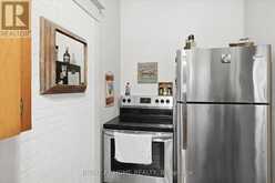 33 MELBOURNE STREET W | Lindsay Ontario | Slide Image Thirteen