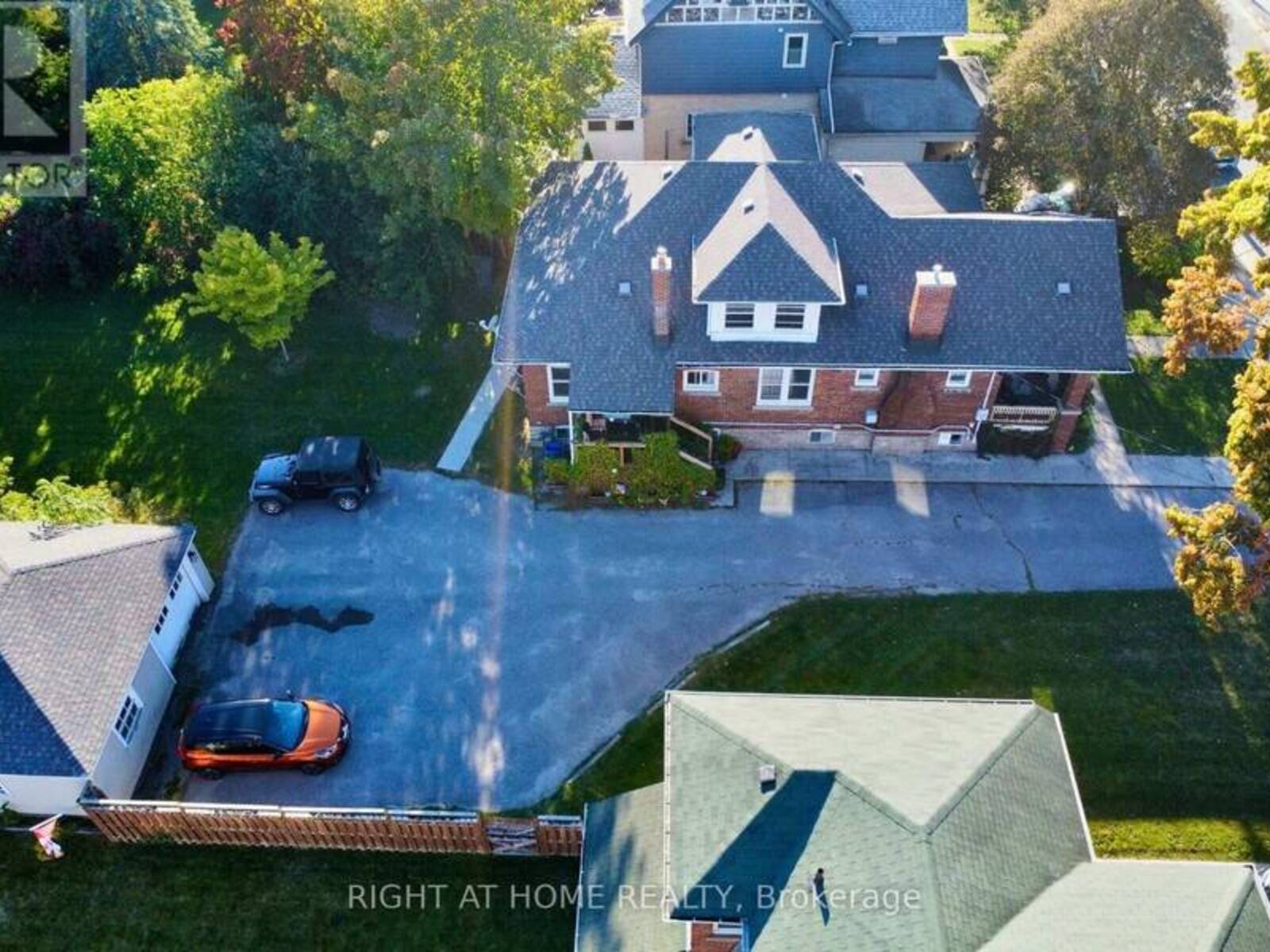 33 MELBOURNE STREET W, Lindsay, Ontario K9V 2S7
