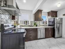 75 GRADWELL DRIVE | Toronto Ontario | Slide Image Sixteen