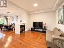 19 RUSTIC AVENUE | Richmond Hill Ontario | Slide Image Three