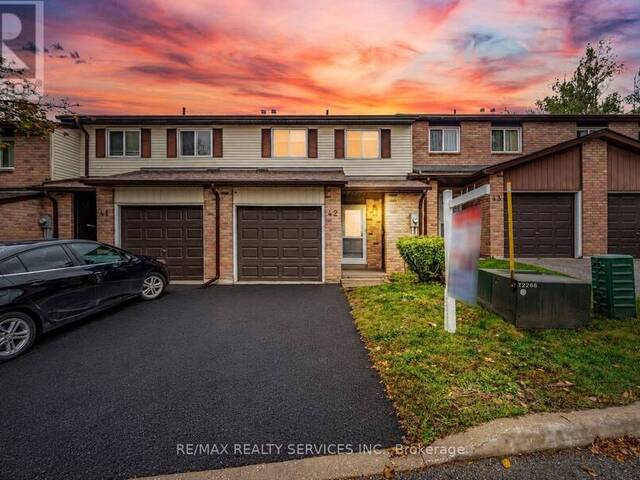 42 - 52 ADELAIDE STREET Barrie Ontario, L4N 3T5 - 4 Bedrooms Condo For Sale