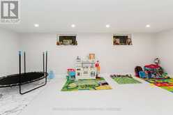 8 WATERFIELD DRIVE | Toronto Ontario | Slide Image Thirty-eight