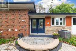 8 WATERFIELD DRIVE | Toronto Ontario | Slide Image Four