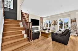 118 MIKE HART DRIVE | Angus Ontario | Slide Image Six