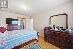 17 CATHY JEAN CRESCENT | Toronto Ontario | Slide Image Thirteen