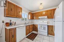 17 CATHY JEAN CRESCENT | Toronto Ontario | Slide Image Eight