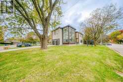 21 SHADBOLT COURT | Markham Ontario | Slide Image Four
