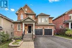 314 DOWSON LOOP | Newmarket Ontario | Slide Image One
