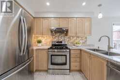 107 WIN TIMBERS CRESCENT | Whitchurch-Stouffville Ontario | Slide Image Eleven
