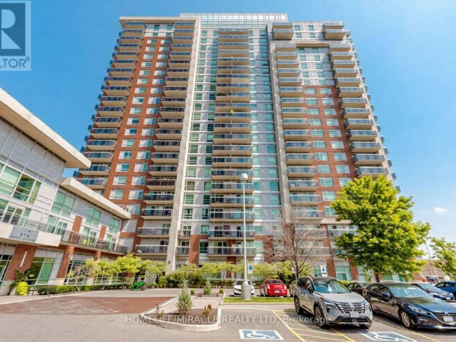 1710 - 215 QUEEN STREET E, Brampton, Ontario L6W 0A9