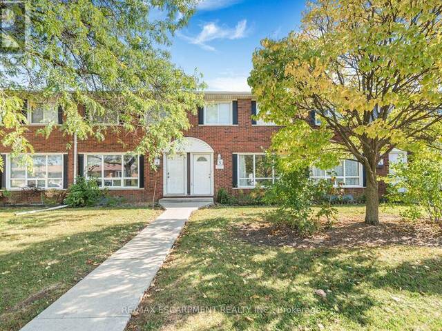 5 - 2700 BARTON STREET E Hamilton Ontario, L8E 2J7 - 3 Bedrooms Condo For Sale