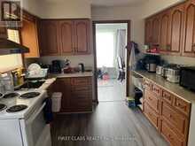 14 PRINGLE AVENUE | Markham Ontario | Slide Image Four