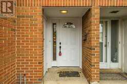 UNIT 5 - 3 KENDLETON DRIVE | Toronto Ontario | Slide Image Ten