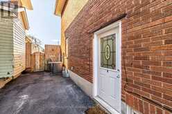 23 WESTMORELAND AVENUE | Oshawa Ontario | Slide Image Sixteen