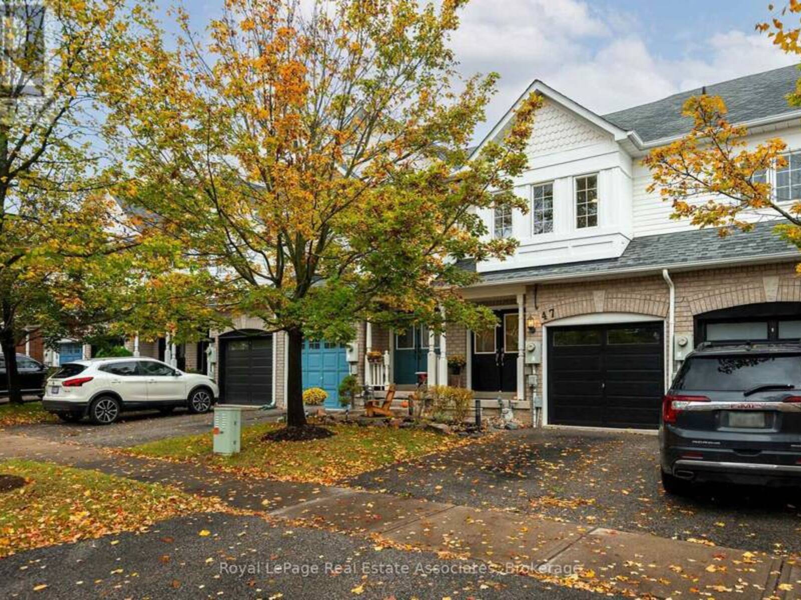 47 BRADLEY DRIVE, Halton Hills, Ontario L7G 6B6