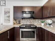 2326 - 25 GREENVIEW AVENUE | Toronto Ontario | Slide Image Ten