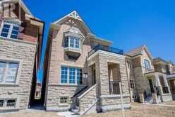 24 SUNDEW LANE | Richmond Hill Ontario | Slide Image Two