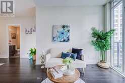 1509 - 330 BURNHAMTHORPE ROAD W | Mississauga Ontario | Slide Image Sixteen