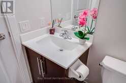 1509 - 330 BURNHAMTHORPE ROAD W | Mississauga Ontario | Slide Image Nineteen