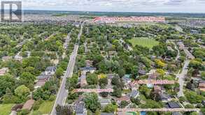 12 JILL COURT | Markham Ontario | Slide Image Three