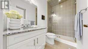 40 SHINING WILLOW COURT | Richmond Hill Ontario | Slide Image Thirty-seven