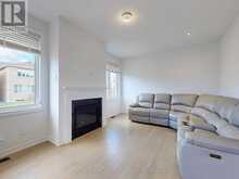 10 RED BLOSSOM COURT | Whitchurch-Stouffville Ontario | Slide Image Seven