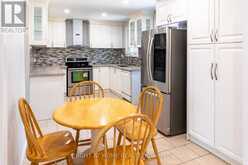 62 IANGROVE TERRACE | Toronto Ontario | Slide Image Thirteen