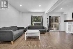 215 PARK DRIVE | Whitchurch-Stouffville Ontario | Slide Image Eleven