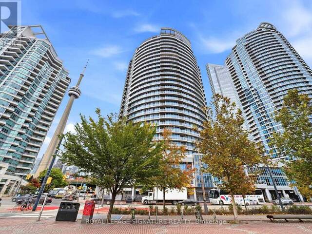 510 - 218 QUEENS QUAY W Toronto Ontario, M5J 2Y6 - 2 Bedrooms Waterfront Condo For Sale