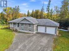 22823 WEIRS SIDE ROAD | Georgina Ontario | Slide Image Three