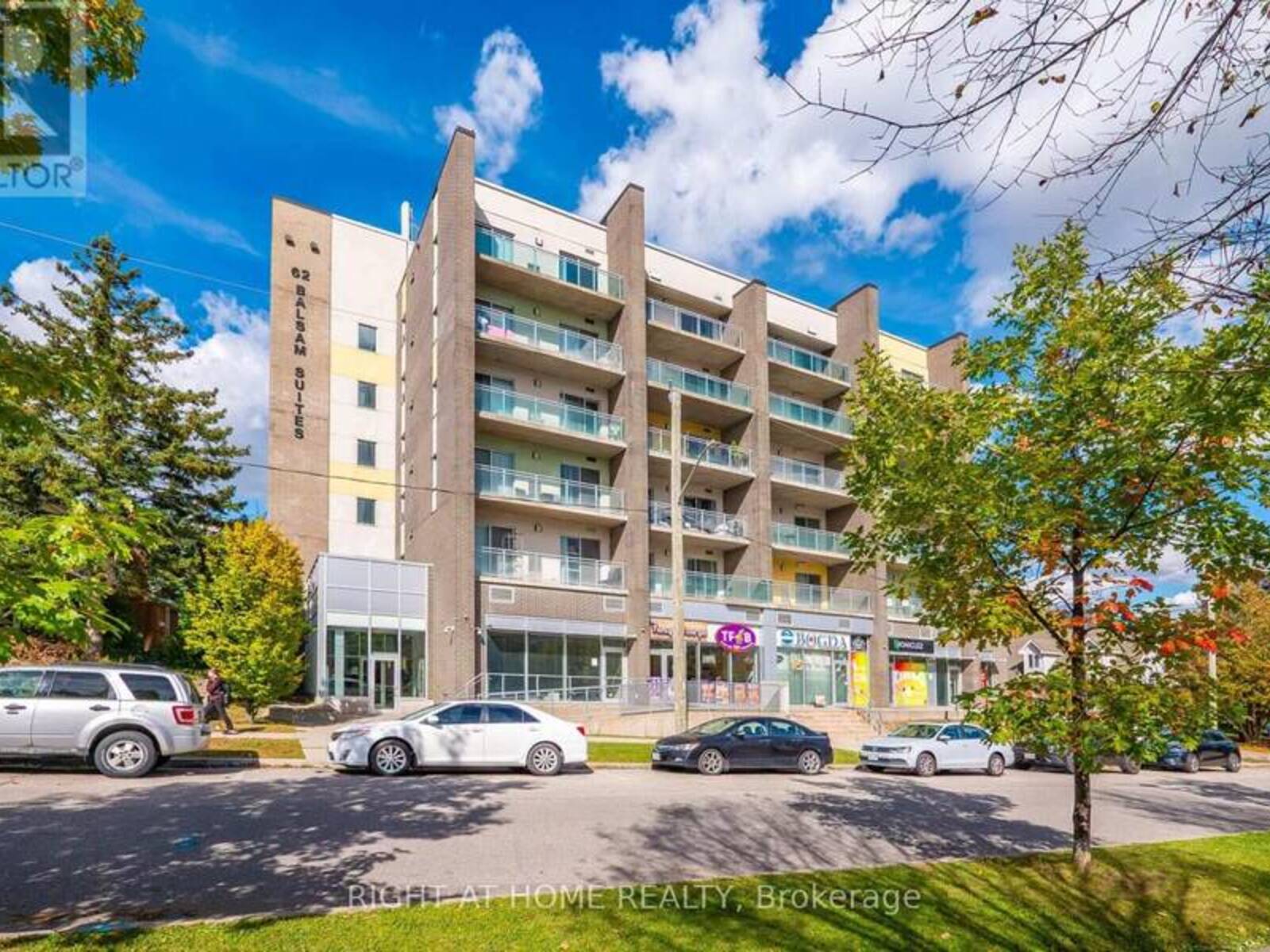 B508 - 62 BALSAM STREET, Waterloo, Ontario N2L 3H2