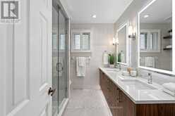 7 CHARNWOOD PLACE | Markham Ontario | Slide Image Ten