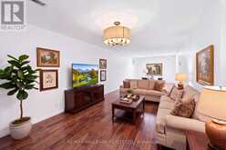 7 CHARNWOOD PLACE | Markham Ontario | Slide Image Fifteen
