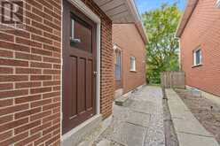 7 CHARNWOOD PLACE | Markham Ontario | Slide Image Forty-nine