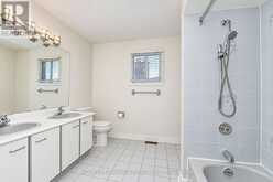 580 ELGIN MILLS ROAD W | Richmond Hill Ontario | Slide Image Thirty