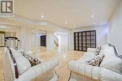 580 ELGIN MILLS ROAD W | Richmond Hill Ontario | Slide Image Thirty-six