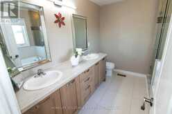 40 RIDGE GATE CRESCENT | East Gwillimbury Ontario | Slide Image Eighteen