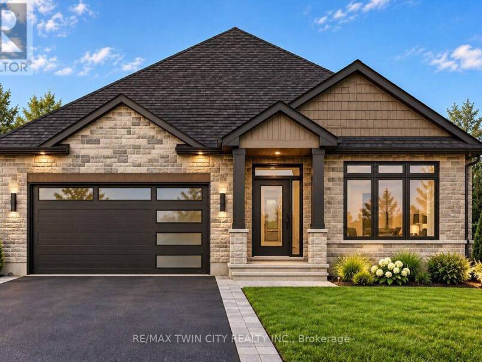 24 TUPELO CRESCENT, Elmira, Ontario N3B 0G1