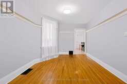 41 MANNING AVENUE | Toronto Ontario | Slide Image Nine