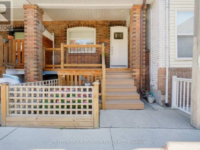 41 MANNING AVENUE Toronto Ontario, M6J 2K3 - 3 Bedrooms Home For Sale