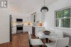 78 THE KINGSWAY | Toronto Ontario | Slide Image Thirteen