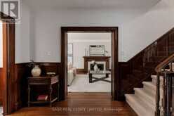 78 THE KINGSWAY | Toronto Ontario | Slide Image Four