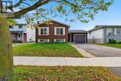 82 BEAVER CRESCENT | Brantford Ontario | Slide Image One
