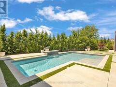920 THOMAS PEDDER COURT Kitchener Ontario, N2P 0C2