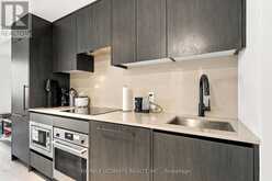 704 - 5 LAKEVIEW AVENUE | Toronto Ontario | Slide Image Seven