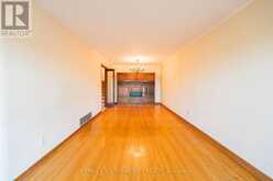 11 ANTHIA DRIVE | Toronto Ontario | Slide Image Six