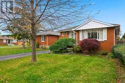 342 EAST 16TH STREET | Hamilton Ontario | Slide Image Three