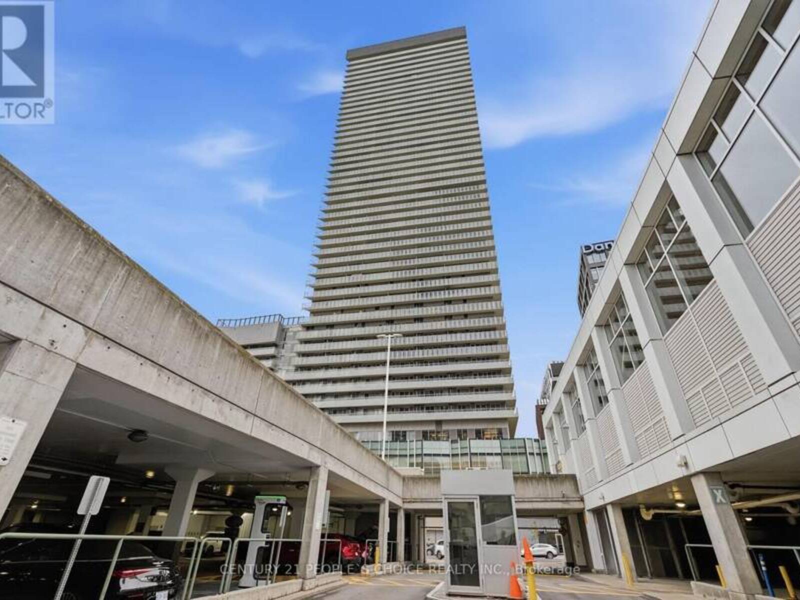 817 - 15 LOWER JARVIS STREET, Toronto, Ontario M5E 1R7