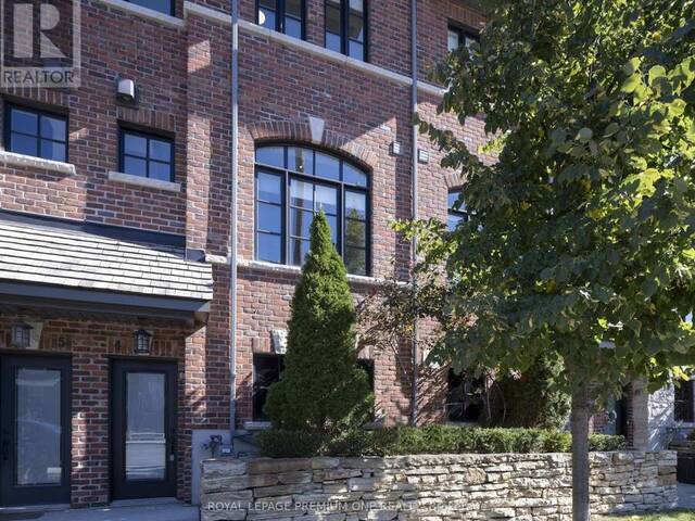 4 - 1145 OSSINGTON AVENUE N Toronto Ontario, M6G 0A3 - 3 Bedrooms Condo For Sale